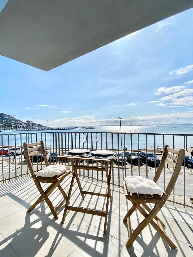 Estudio Frente Al Mar En Roses Apartment Spain
